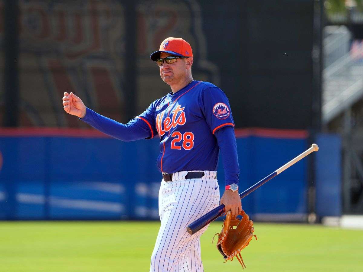 Carlos Mendoza entrenó con róster completo de los Mets