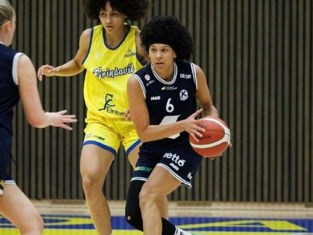 Wallen rozó el triple-doble en triunfo del Keflavík