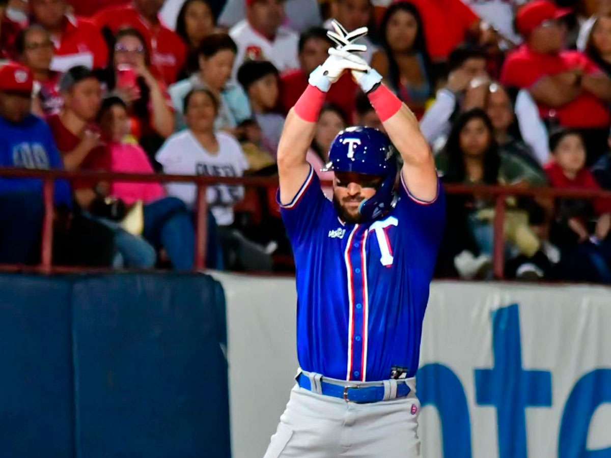 Torrens la volvió a sacar en triunfo de los Yankees