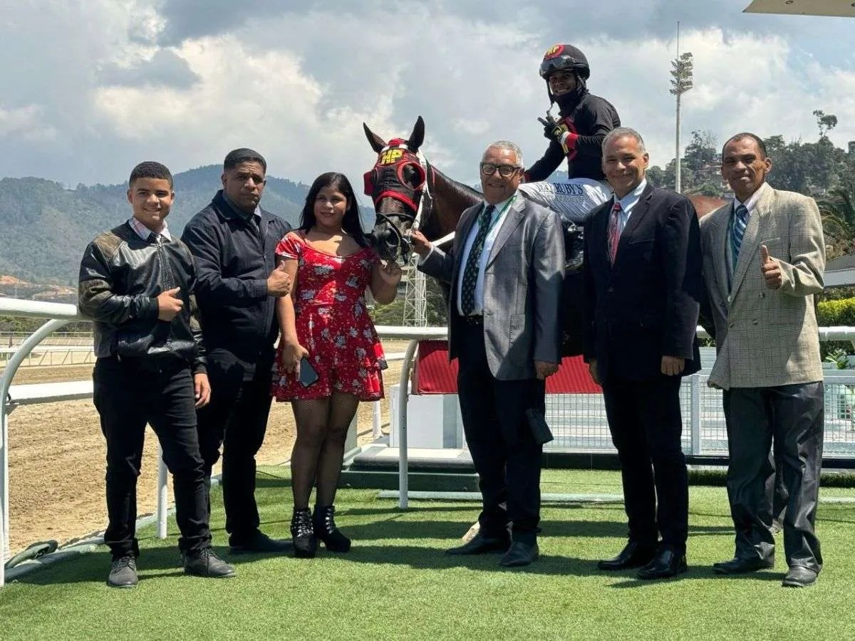 Aprendiz Deyker Acosta ganó la primera del año