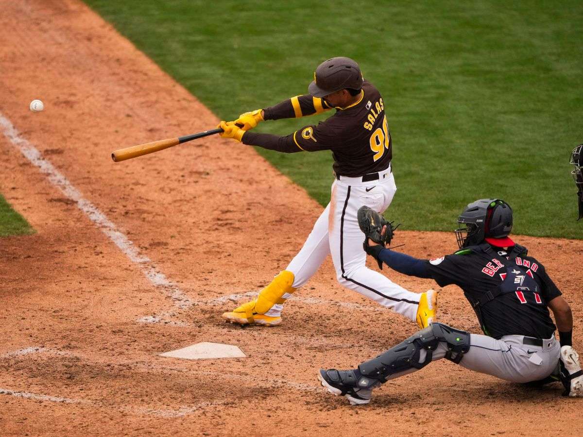 Manager de Padres se rinde ante Ethan Salas