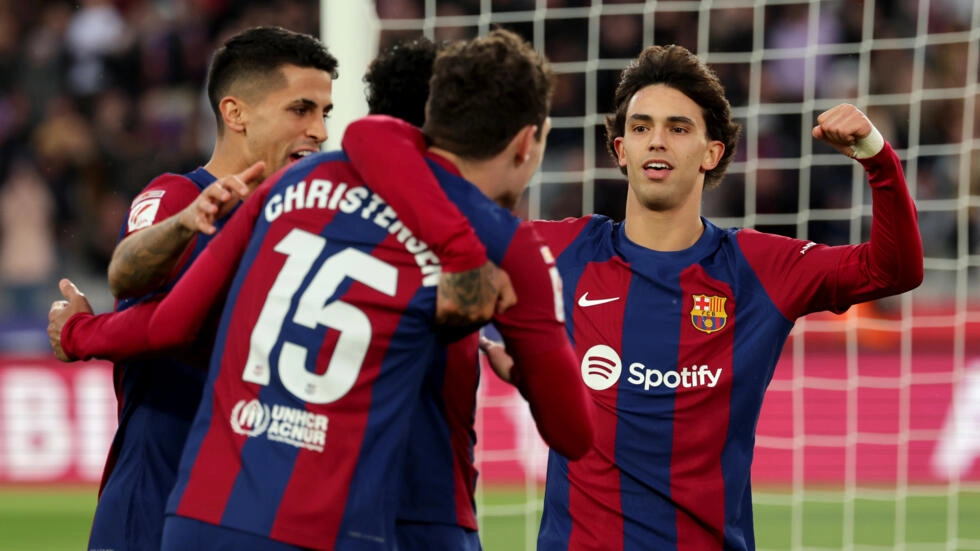 FC Barcelona golea 4-0 al Getafe y desaloja al Girona del segundo puesto de La Liga Española