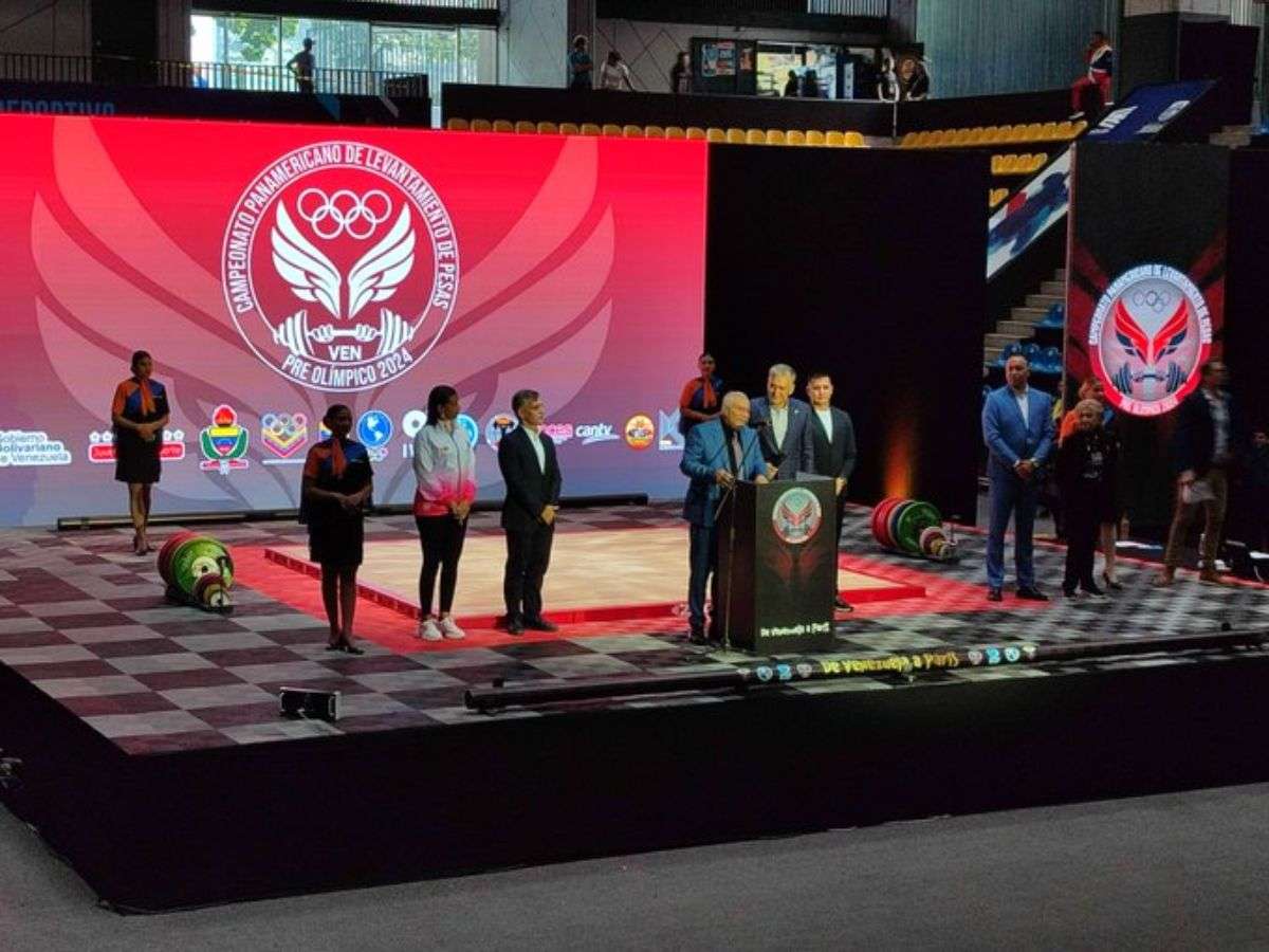 Arrancó Preolímpico de levantamiento de pesas