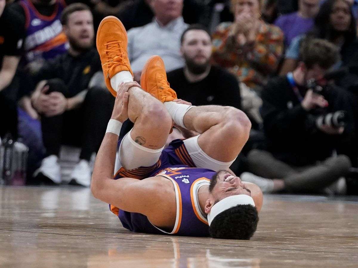 Lesión de Devin Booker da problemas a Suns