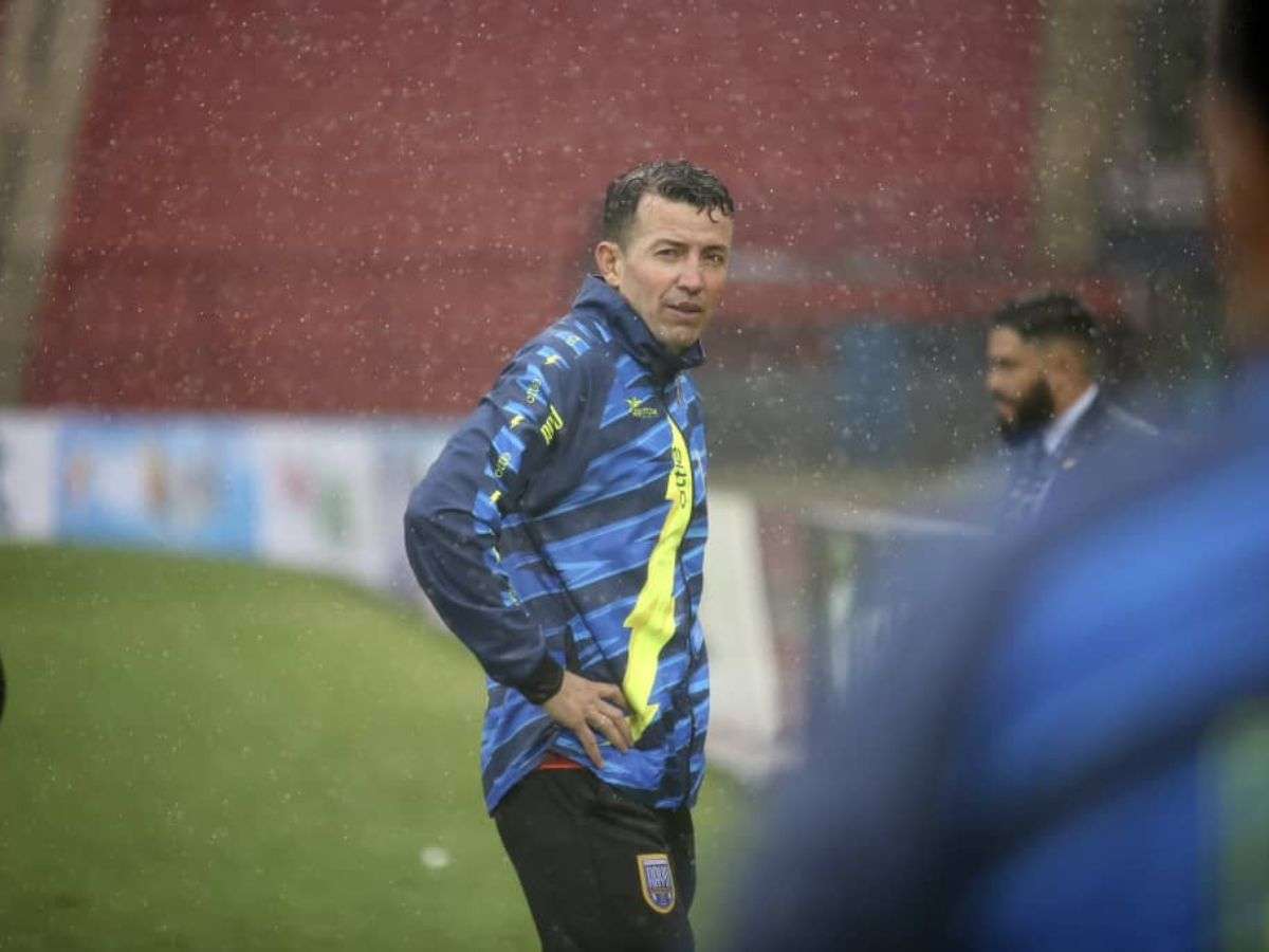 Elvis Martínez: "Hoy marcamos la historia de Rayo"
