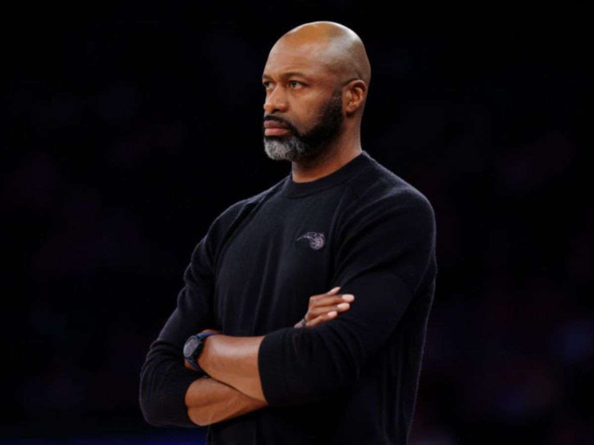 Jamahl Mosley extiende contrato con el Magic