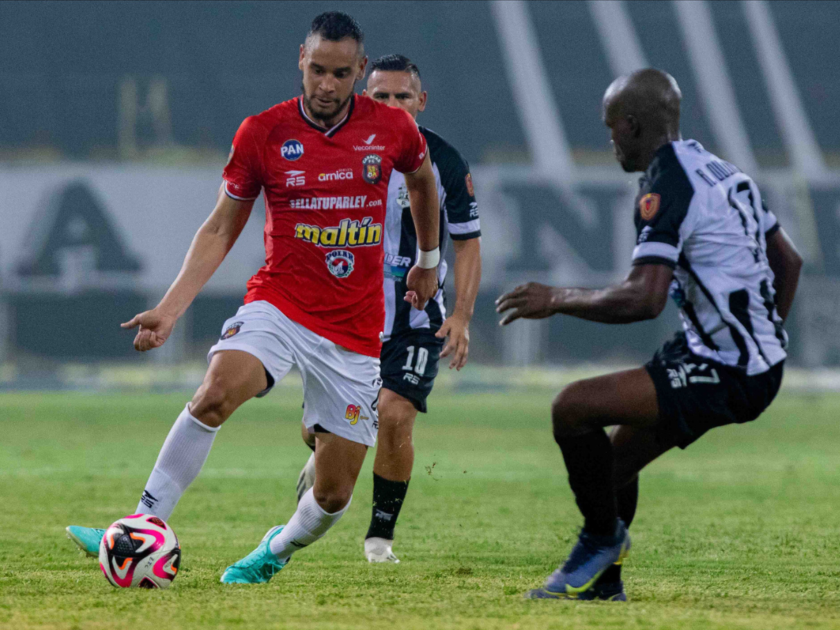 Caracas FC podría rotar piezas ante Puerto Cabello