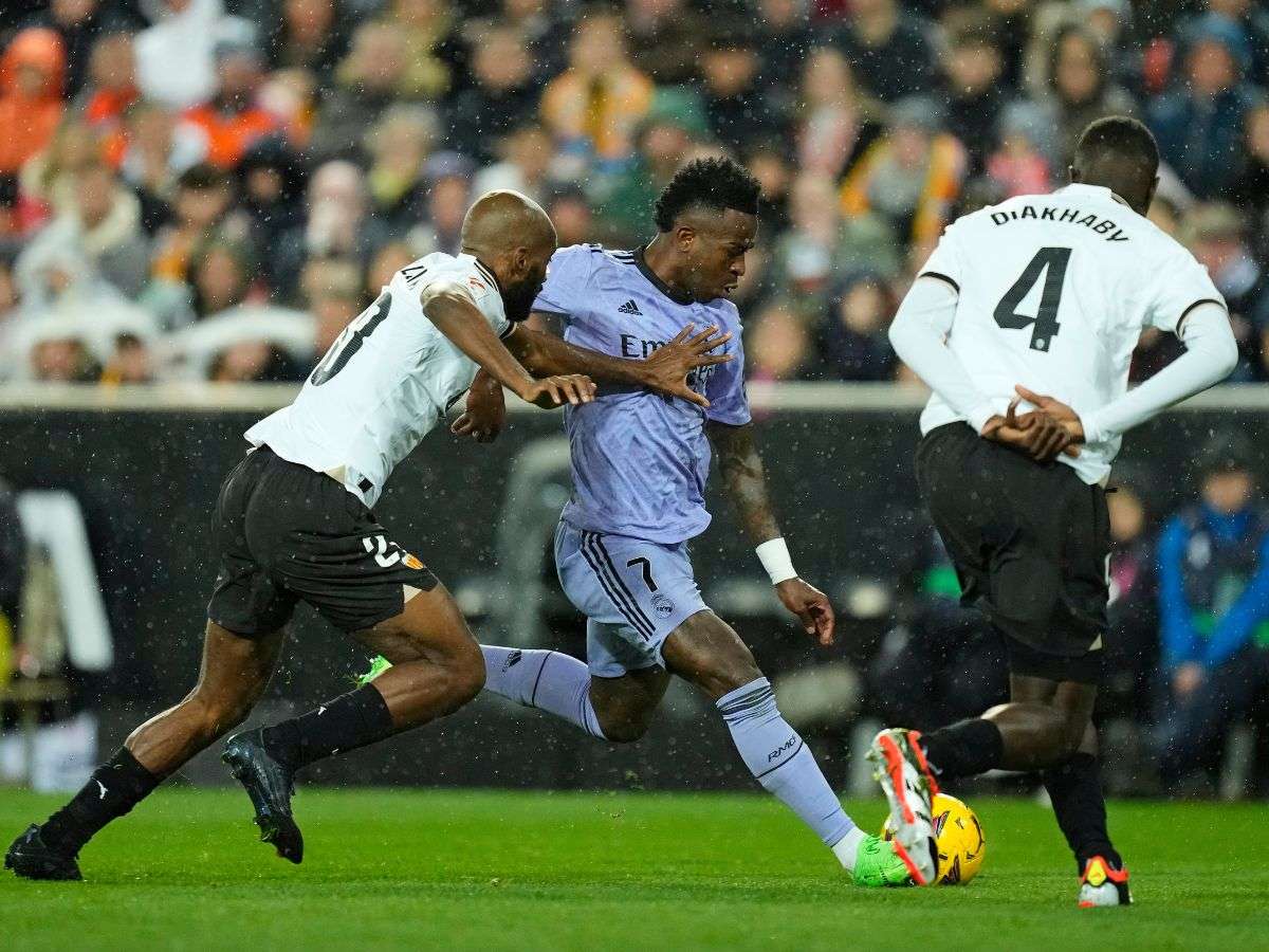 Real Madrid en su visita a Valencia