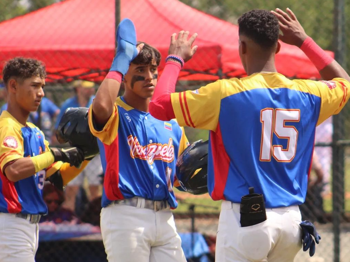 Venezuela debuta de manera aplastante en el Premundial U15