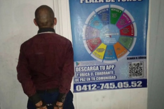 Capturaron en flagrancia a un docente violando a su hijastra en el sur de Valencia
