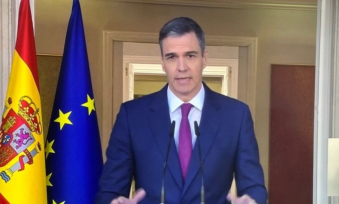 Pedro Sánchez anuncia que continuará como presidente del Gobierno de España