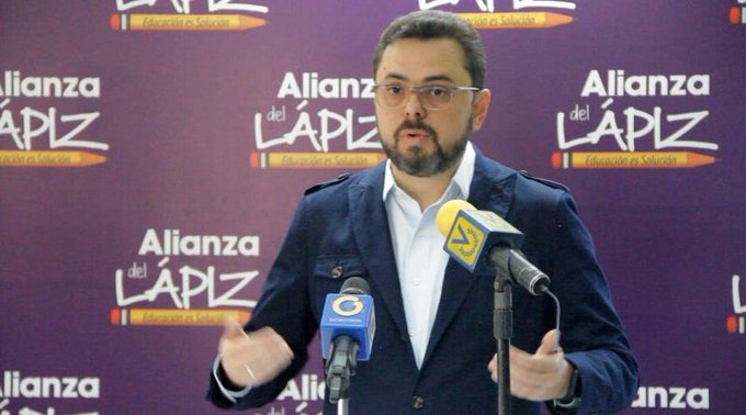 Fuerza Vecinal apoyará a Ecarri como candidato presidencial