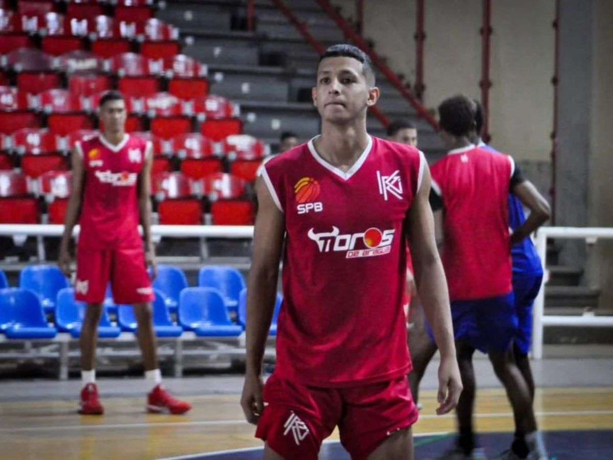 José Vargas Jr. se queda en Toros de Aragua