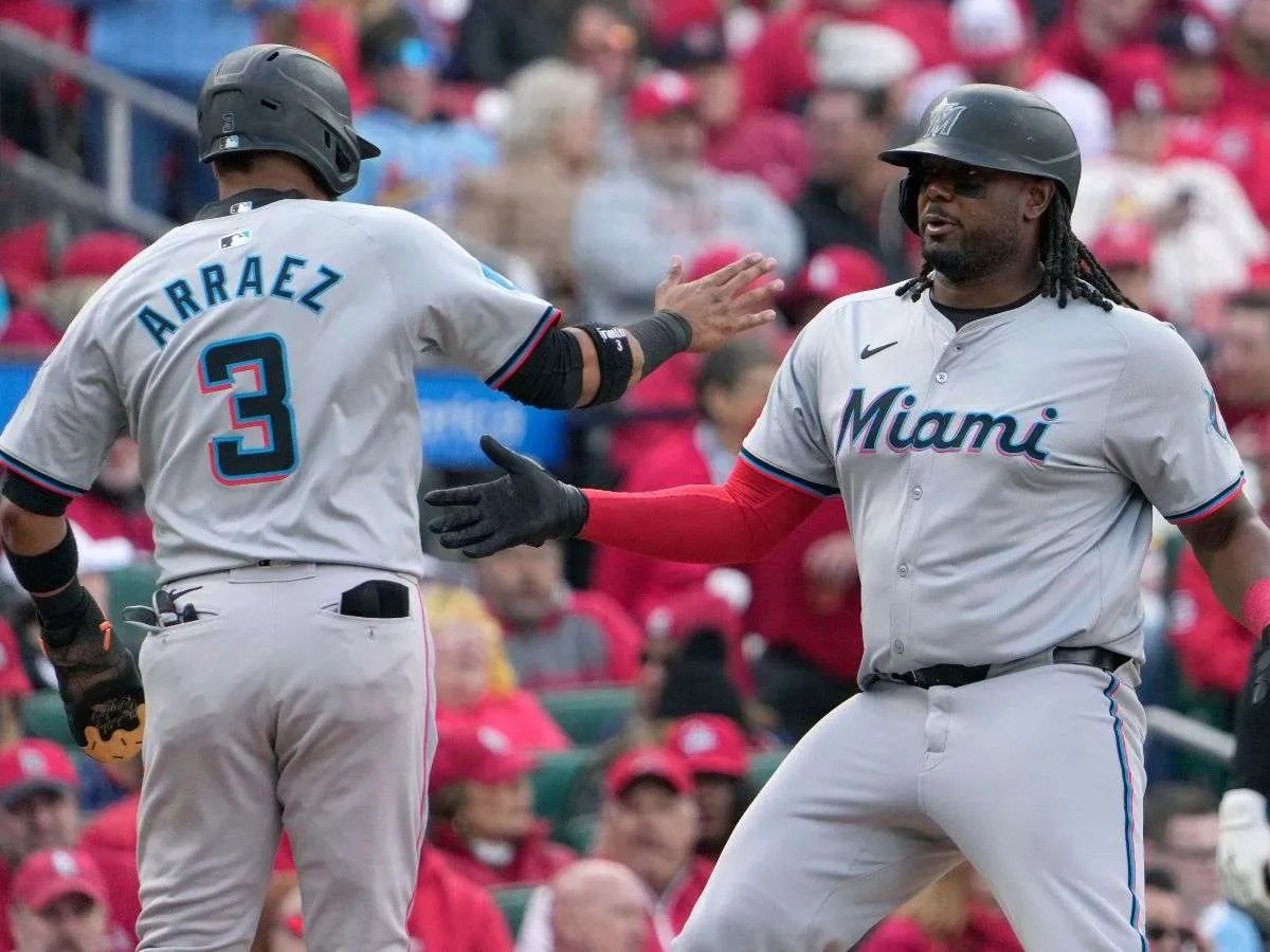 Arráez abrió la regadera ante Cardenales