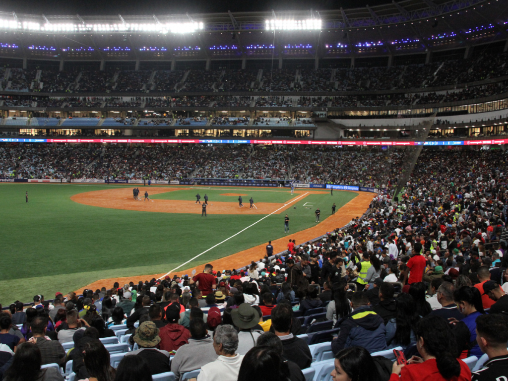 Caracas recibiría serie de beisbol internacional