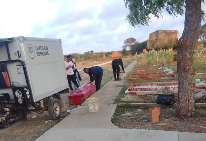Encuentran en terreno baldío de Tucacas a una administradora que estaba desaparecida