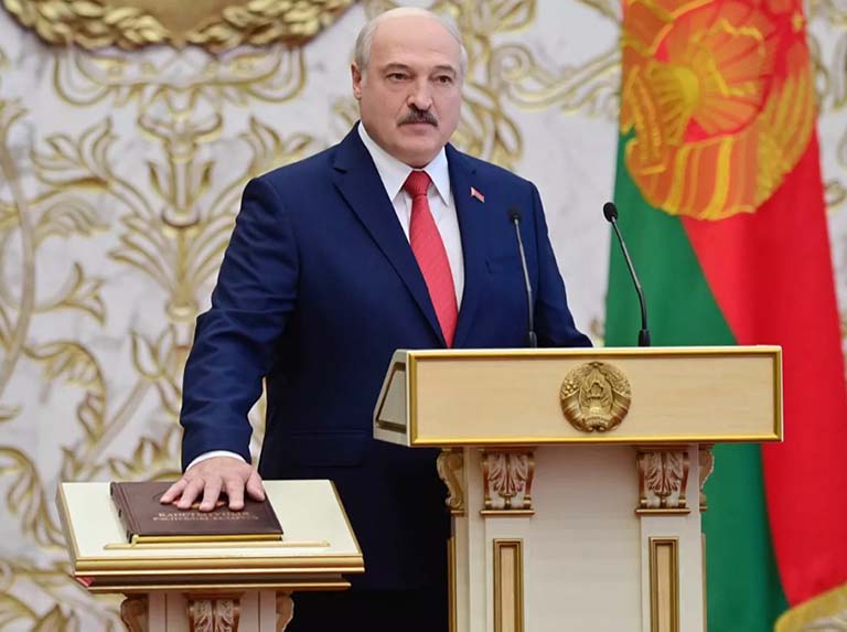 Lukashenko vaticina el desplome definitivo del dólar