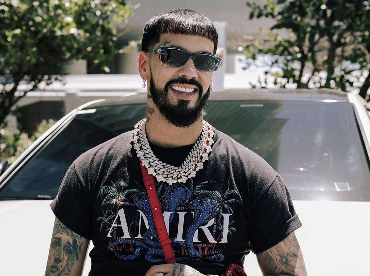 La relación de él y mía está fracturada