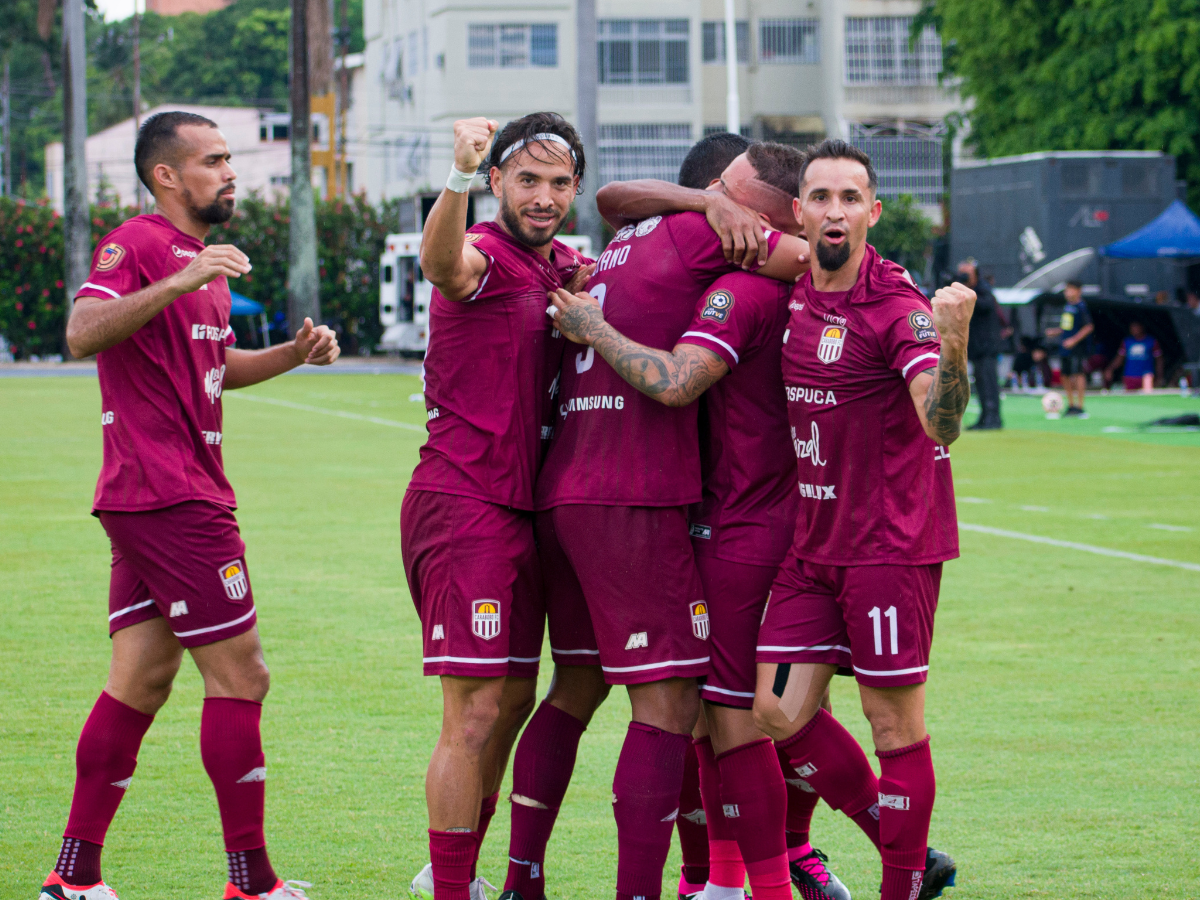 Carabobo cerca de alzar primera copa en el Futve