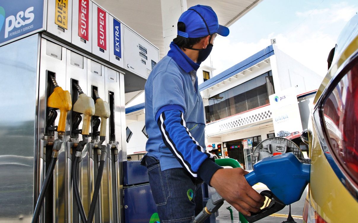 Anuncian aumento del precio de la gasolina 95 octanos en Ecuador