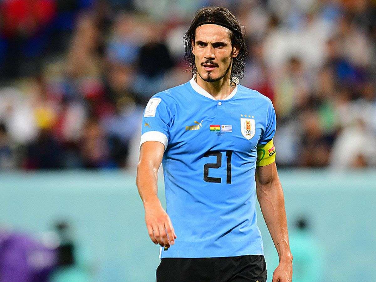 Edinson Cavani se despide de su selección