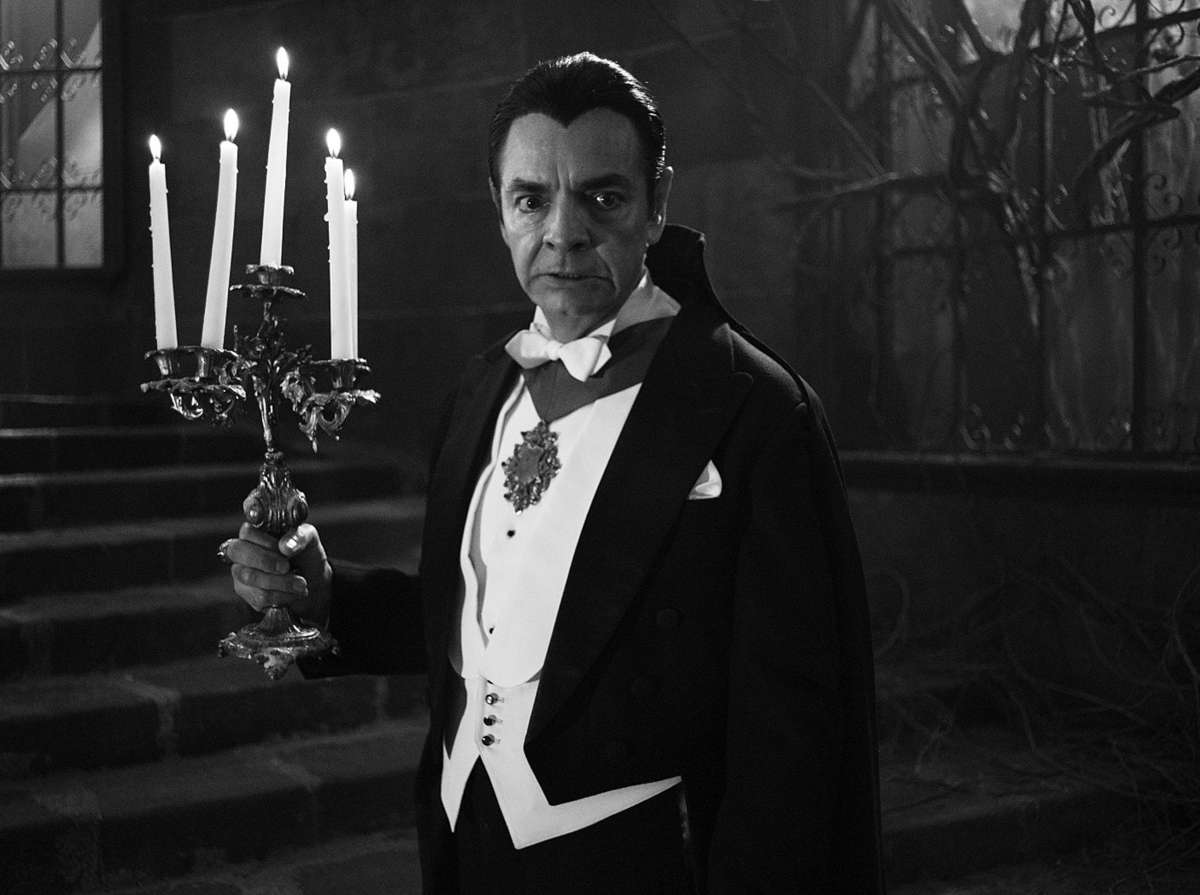Eugenio Derbez será "Drácula" en una nueva comedia