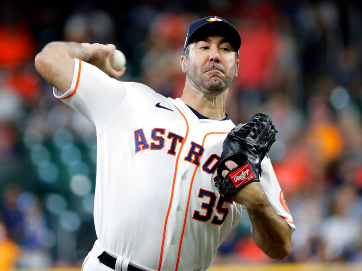 Verlander supere a Greg Maddux en ponches