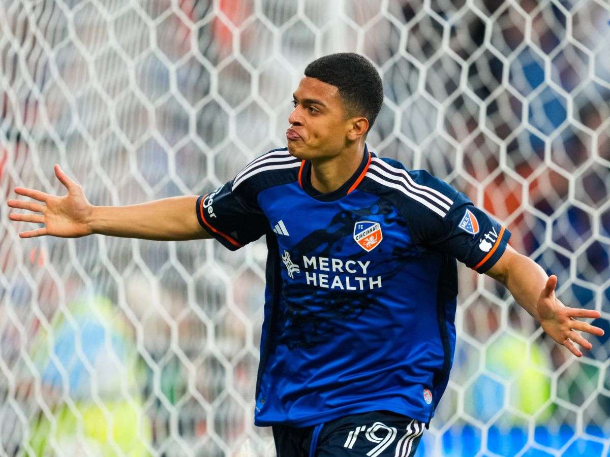Kevin Kelsy sigue marcando en la MLS