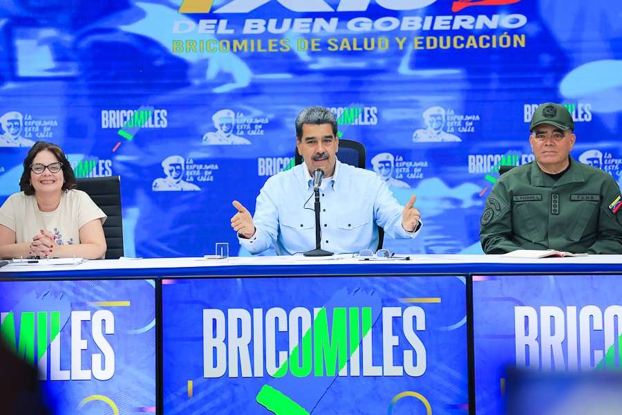 Maduro insta a estudiar influencia de la tecnología en los niños y niñas