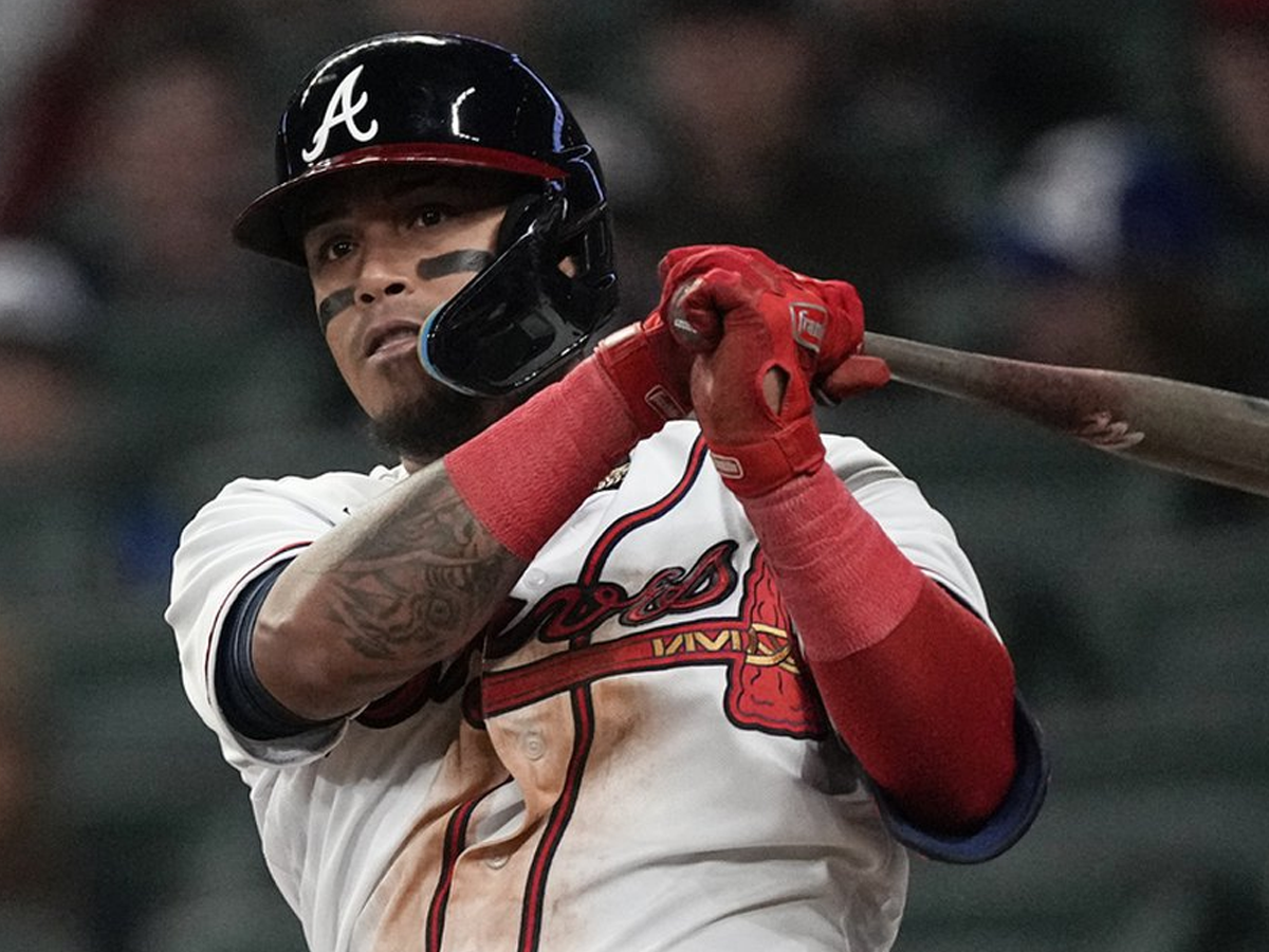 Orlando Arcia inauguró la pizarra con HR