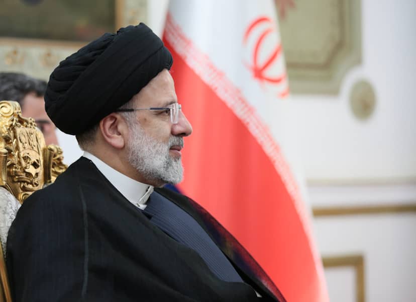 Decretan cinco días de duelo por muerte de Ebrahim Raisi