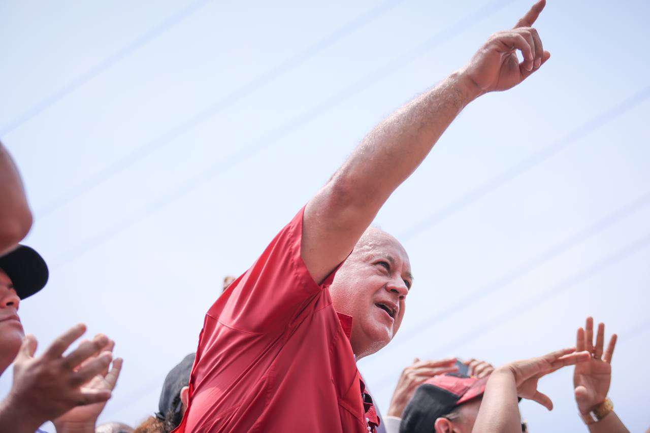 Cabello: Imperialismo está en campaña por redes con encuestadoras falsas