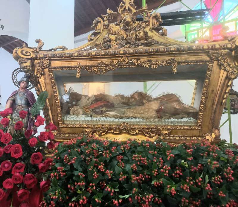 El culto al patrono San Celestino es signo de fe en Barcelona