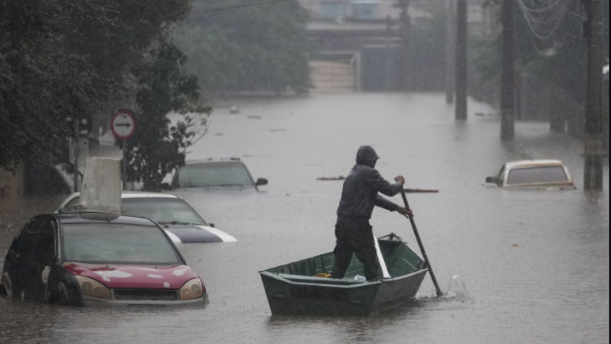 Aumentan a 148 los muertos por inundaciones en el sur de Brasil