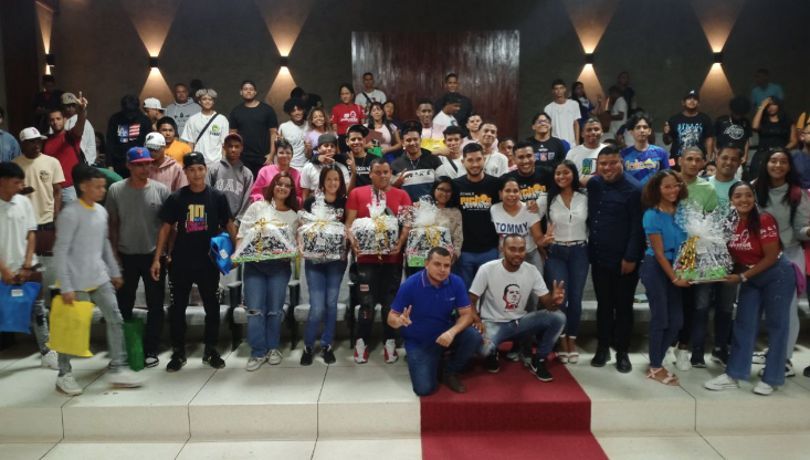 Asesoran y financian oficios productivos de jóvenes falconianos