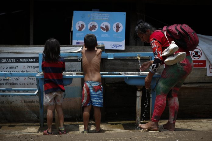 Migración infantil en el Darién podría alcanzar un nuevo récord tras incrementar 40% este año