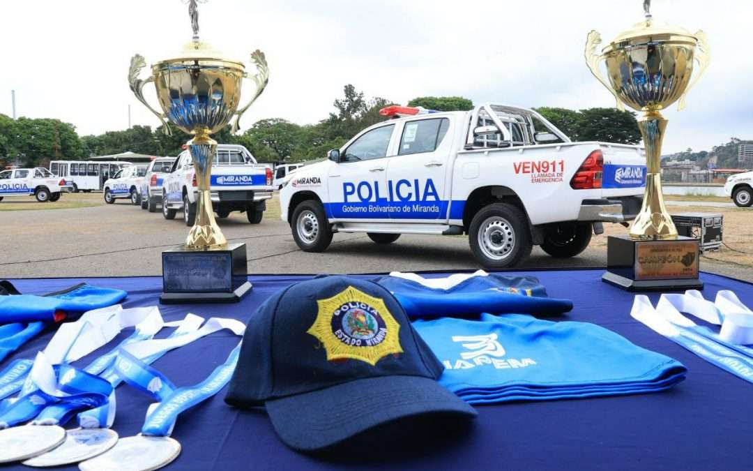 Gobernación de Miranda entregó patrullas y equipos a la Policía