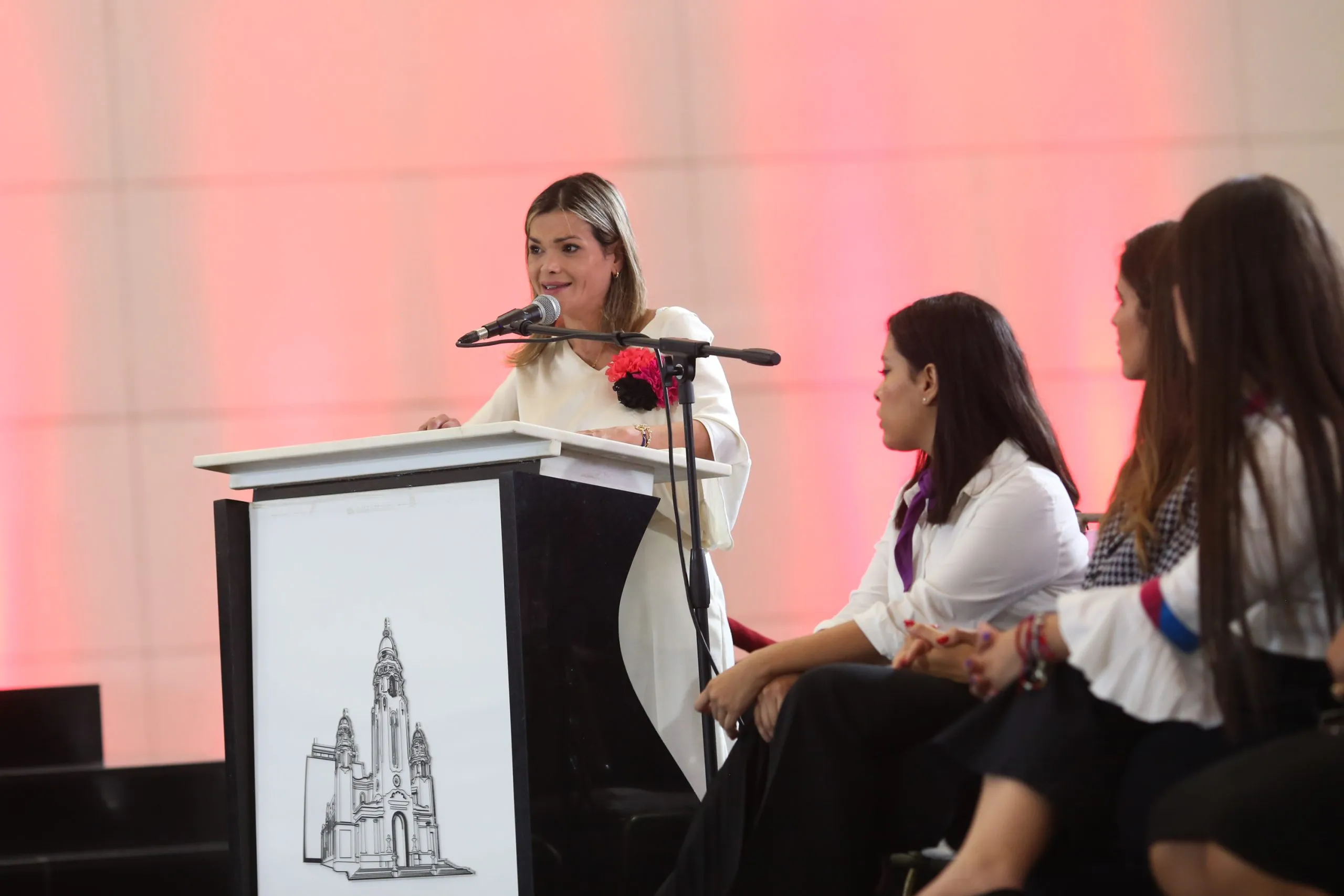 Cerca de 6 millones de mujeres se han inscrito en la Misión Venezuela Mujer
