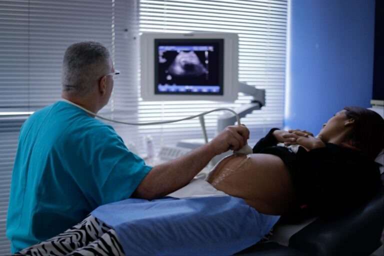 Venezuela a la vanguardia en cirugía fetal de espina bífida