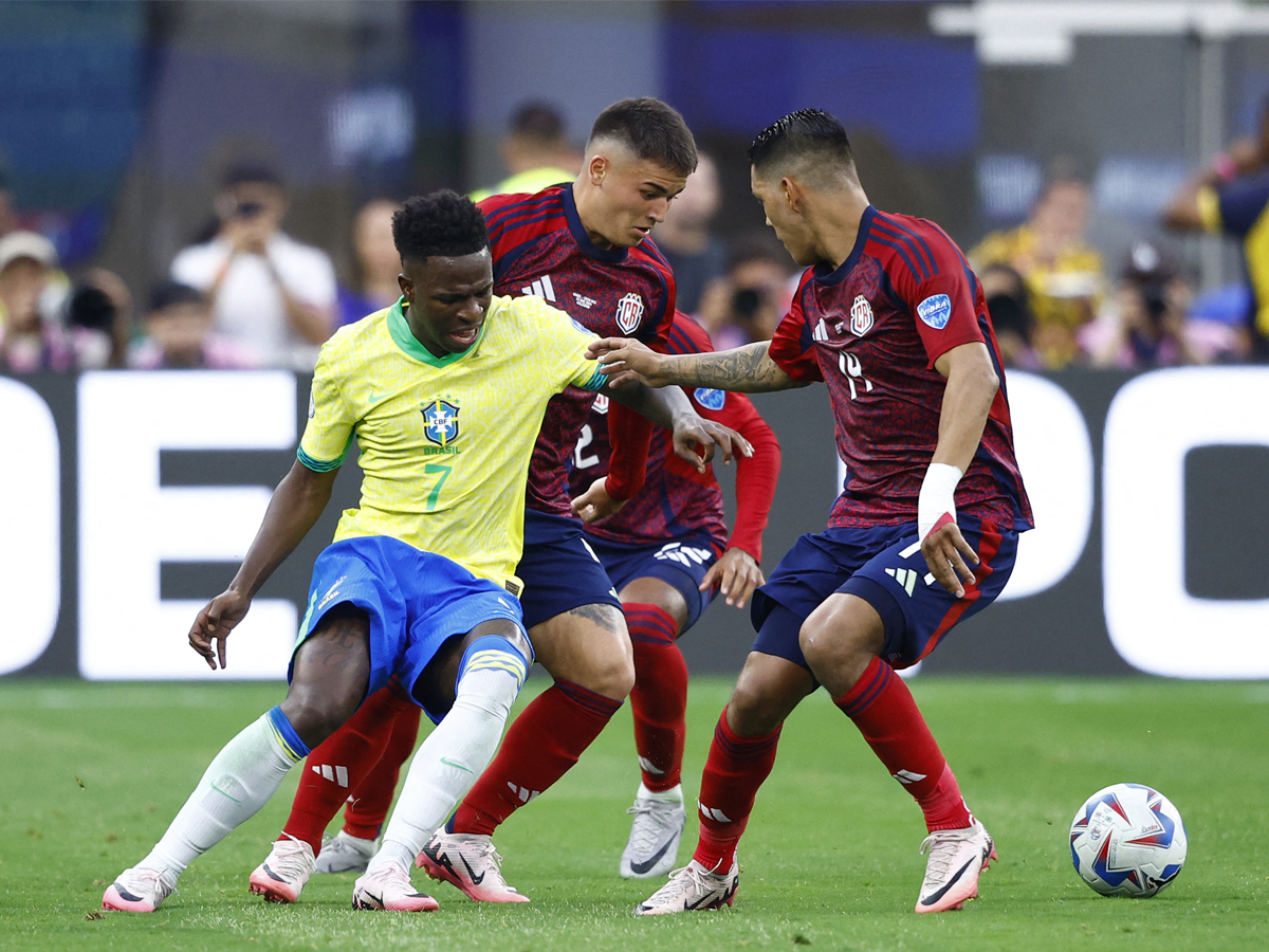 Brasil no pudo romper el cerco de Costa Rica