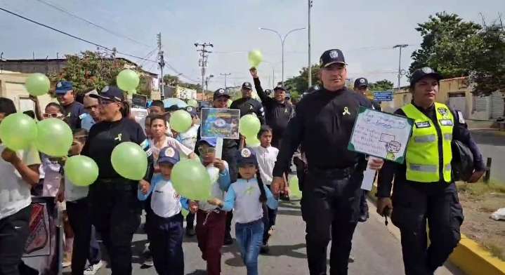 En Sucre funcionarios se sumaron a la campaña "Los niños no se tocan"