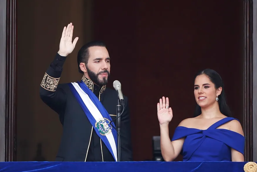 Nayib Bukele investido para segundo mandato consecutivo en El Salvador