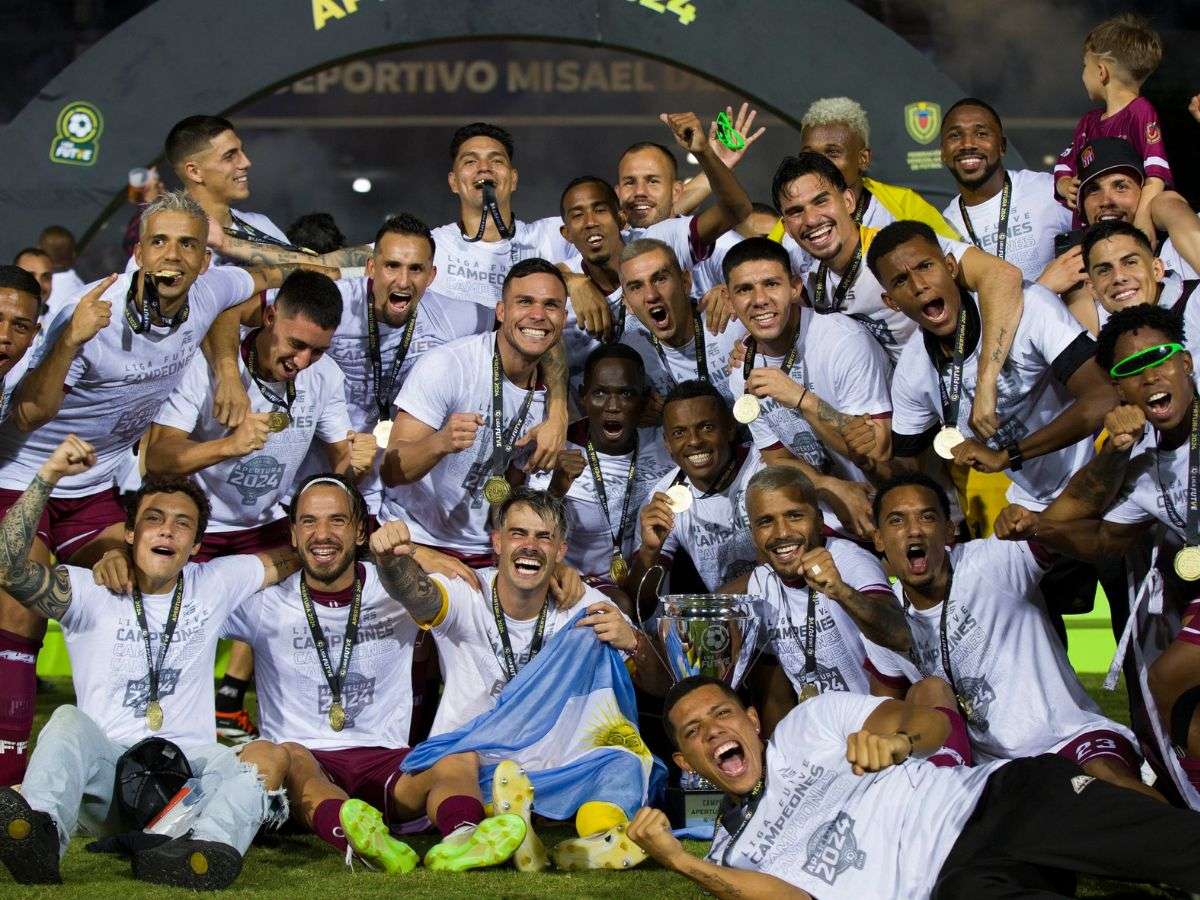 Carabobo FC hizo historia en el Misael Delgado