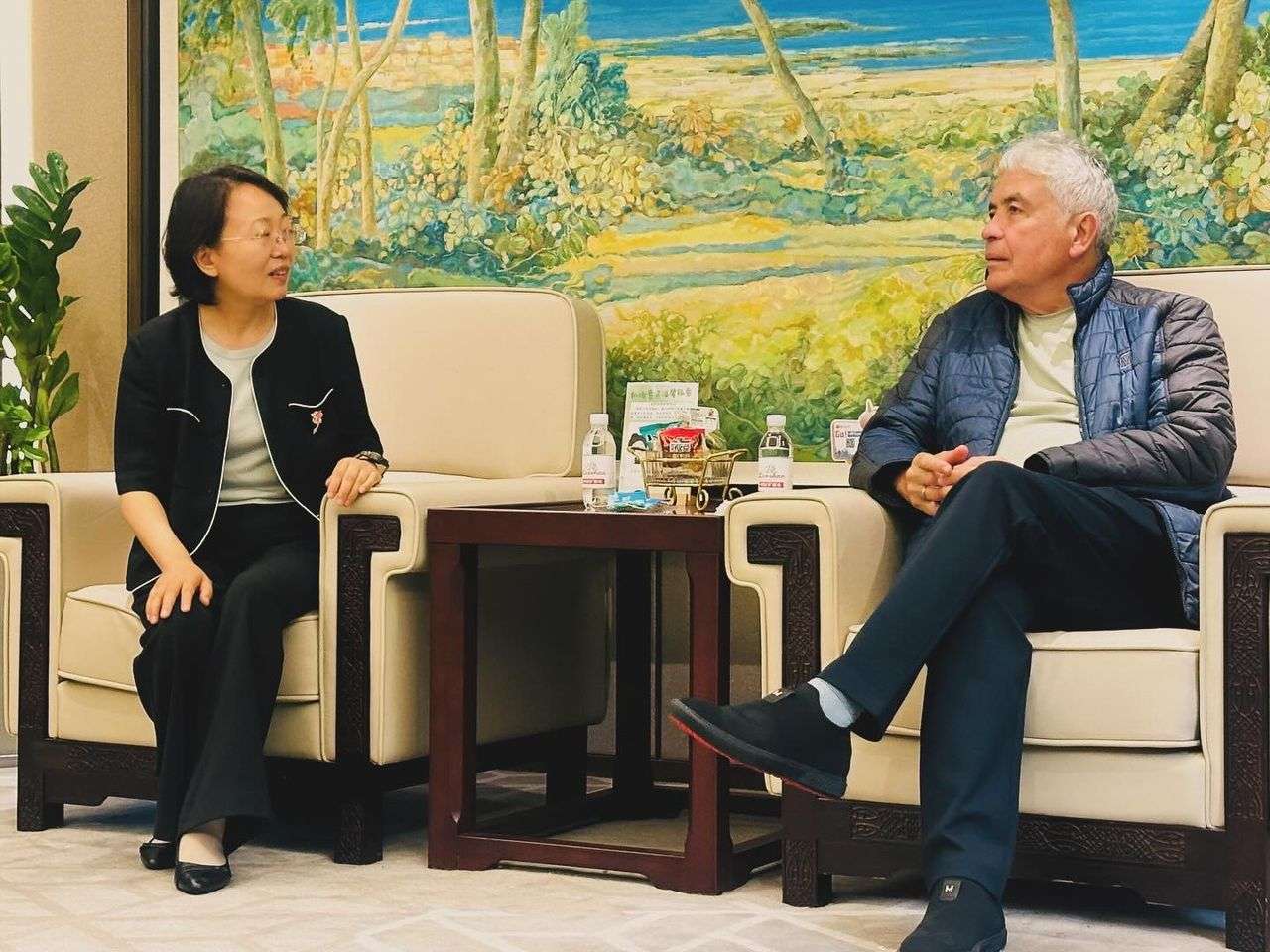 Castro Soteldo llega a China para participar en III Foro de Ministros de Agricultura
