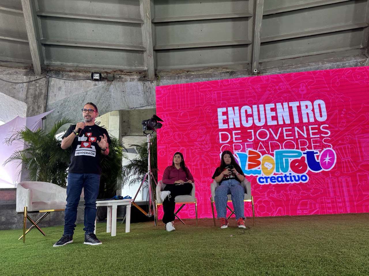 Continúa este domingo Congreso Alboroto Creativo