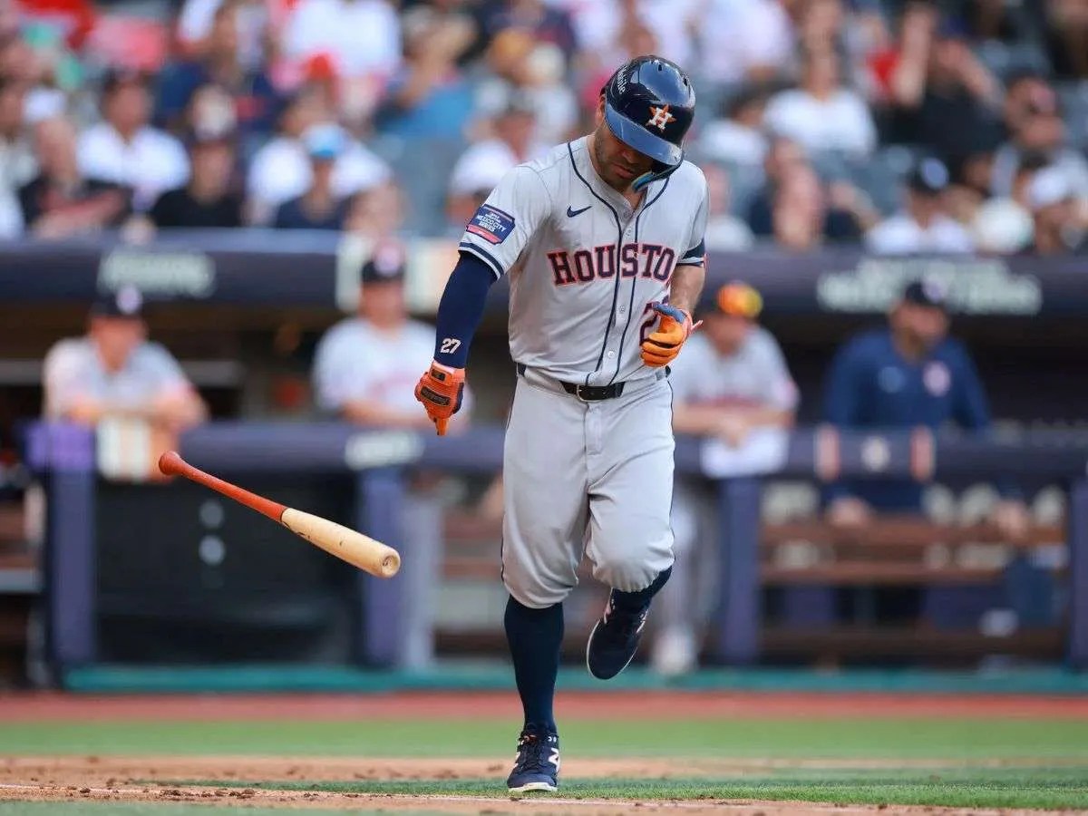 Altuve es el 7° criollo con 600 juegos multihits