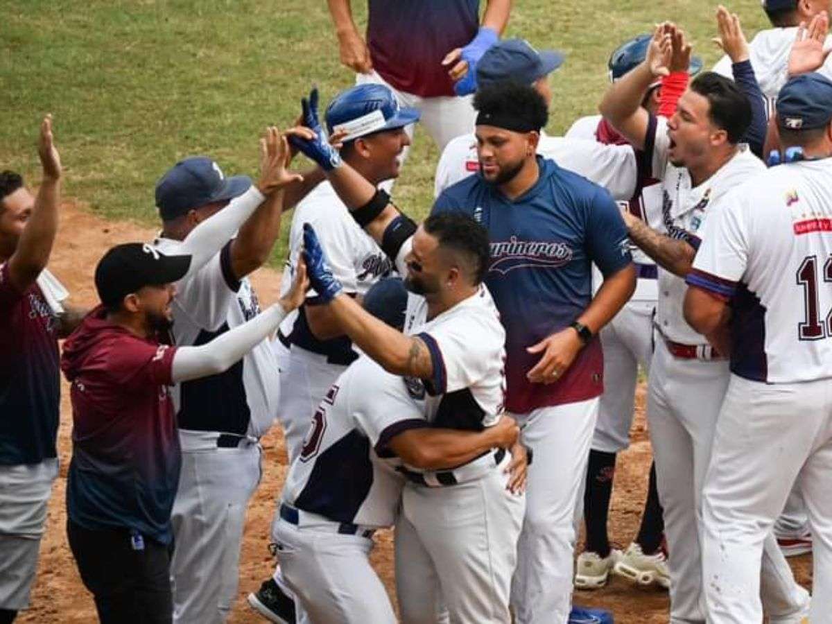 Marval con jonrón de oro le dio el triunfo a Marineros