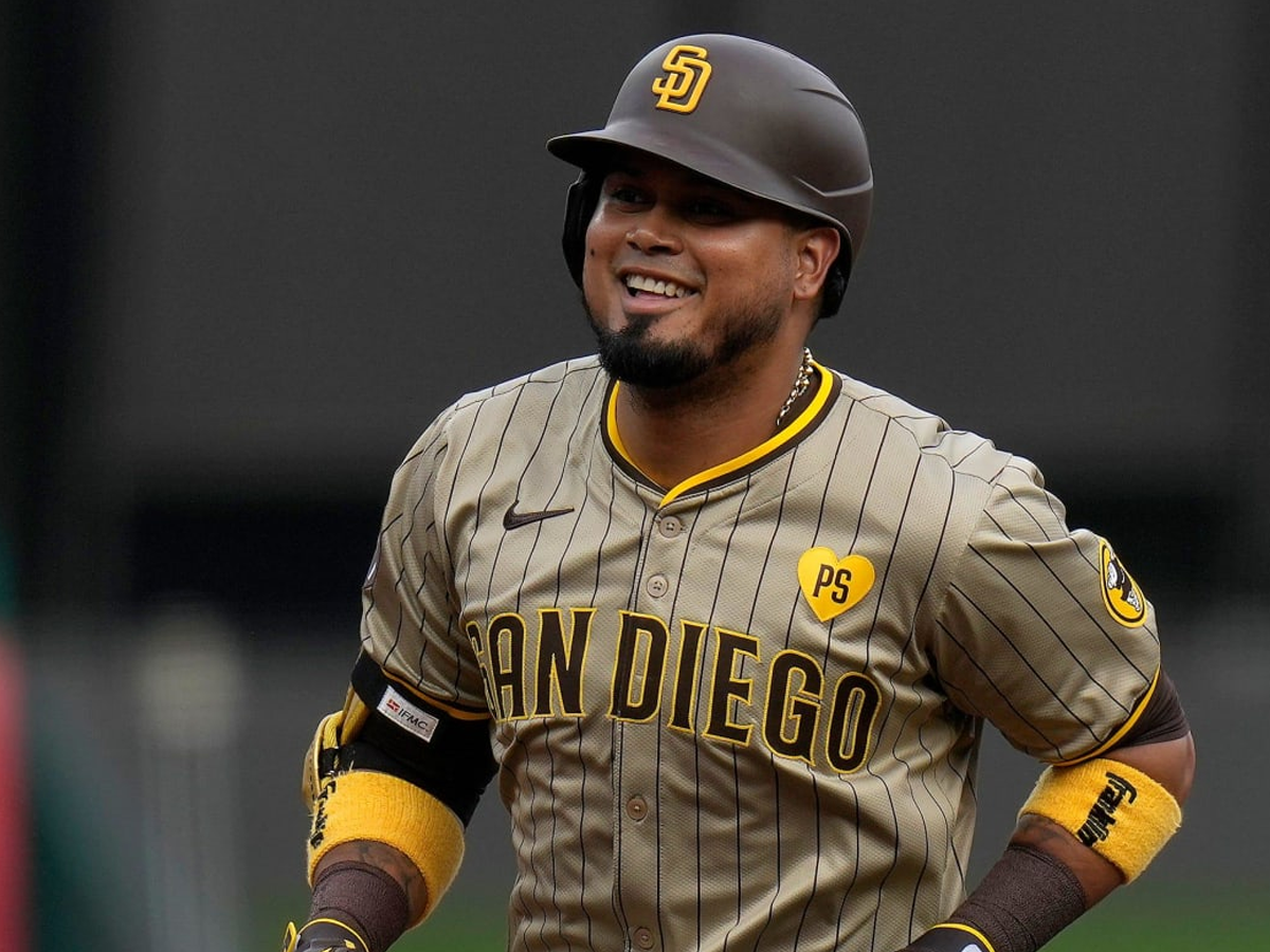 Padres esperan que Luis Arráez esté bien