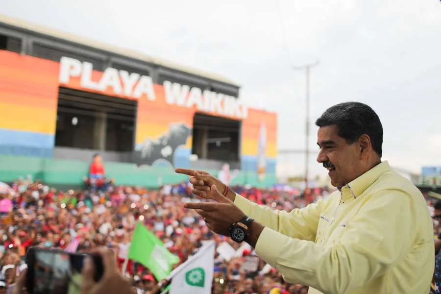 Maduro pide afinar maquinaria del 1x10 para simulacro del 9 de junio