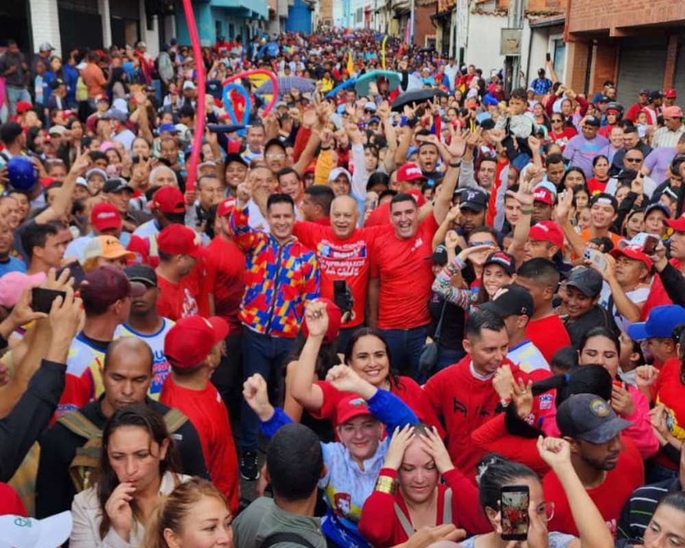Pueblo merideño da su respaldo al presidente Maduro